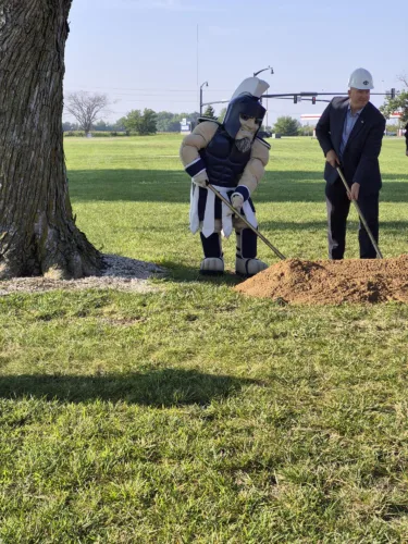 Iowa Central digs in for sports performance center